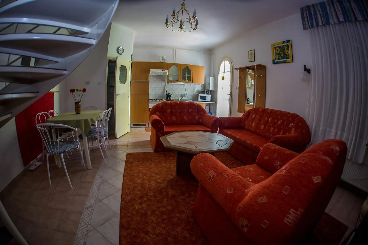 Apartment Aqua Line Apartmanhaz Hajduszoboszlo