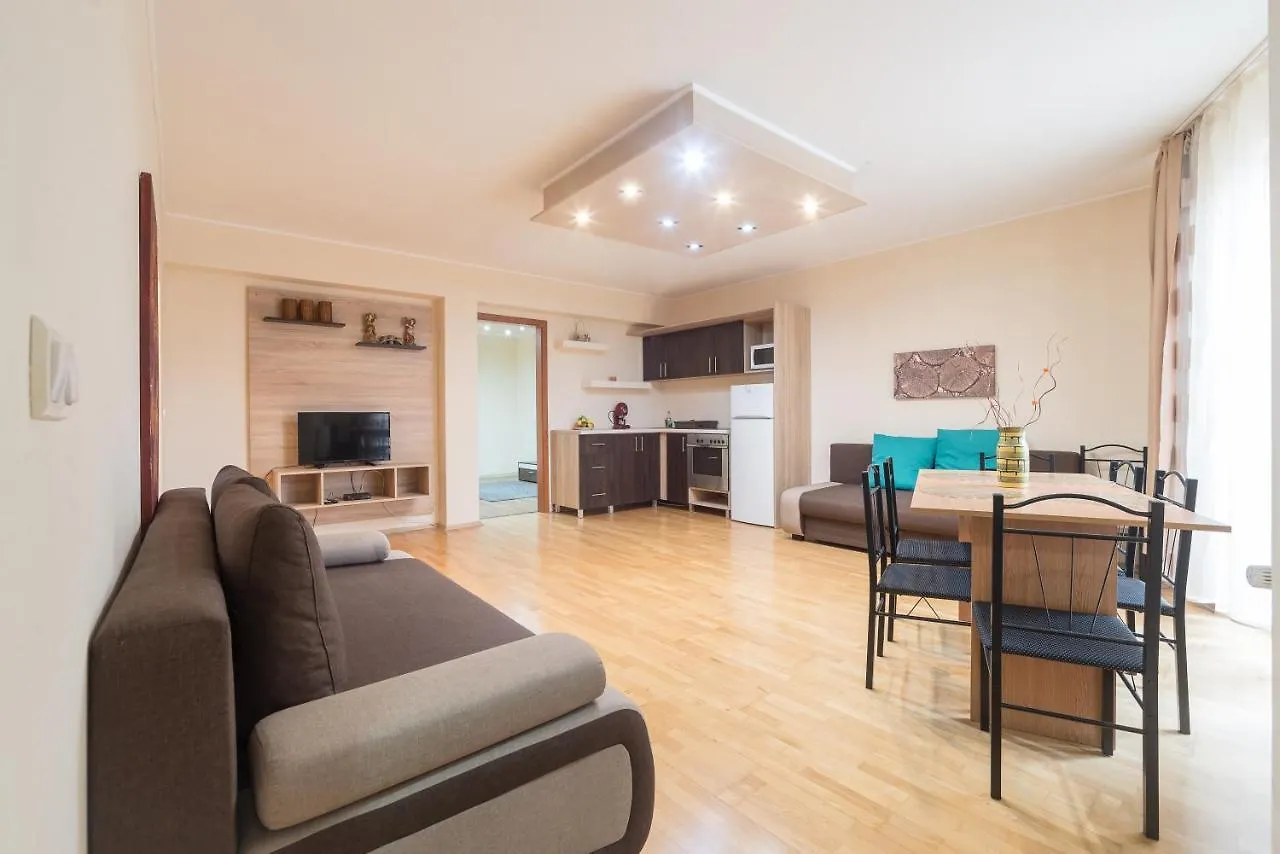 Apartment Aqua Line Apartmanhaz Hajduszoboszlo